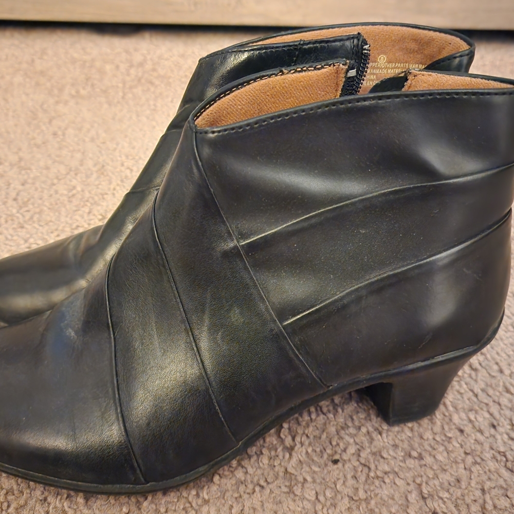 Earth Spirit Black Ankle Booties with Pleated Detail